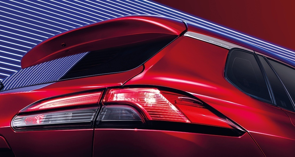 b4dcef_8e1aa9a8702649f3ad6d1ec294785625mv2-1 so-sanh-3-phien-ban-xe-Toyota-cross-2022