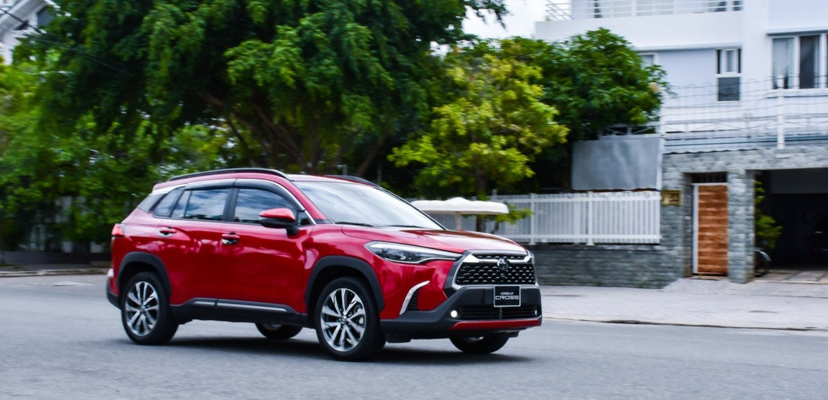 b4dcef_b4eea82fb34042978d4aaf48e616f04fmv2-1 Trang bị an toàn động cơ xe Toyota Cross