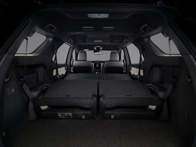 b4dcef_ce971a9c8d904f7aab4d3fff024ecaafmv2-1 Toyota Fortuner 2023