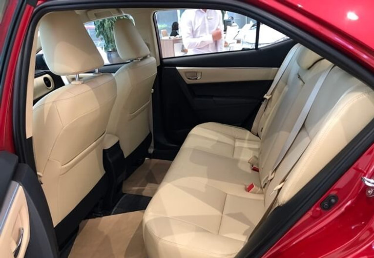 b4dcef_d08d106080334fd58e1ffe7049fcda7dmv2-3 Corolla-Altis-2023