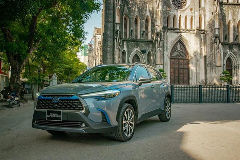 Chủ xe Toyota Hybird đánh giá thế nào về xe sau thời gian trải nghiệm sản phẩm?