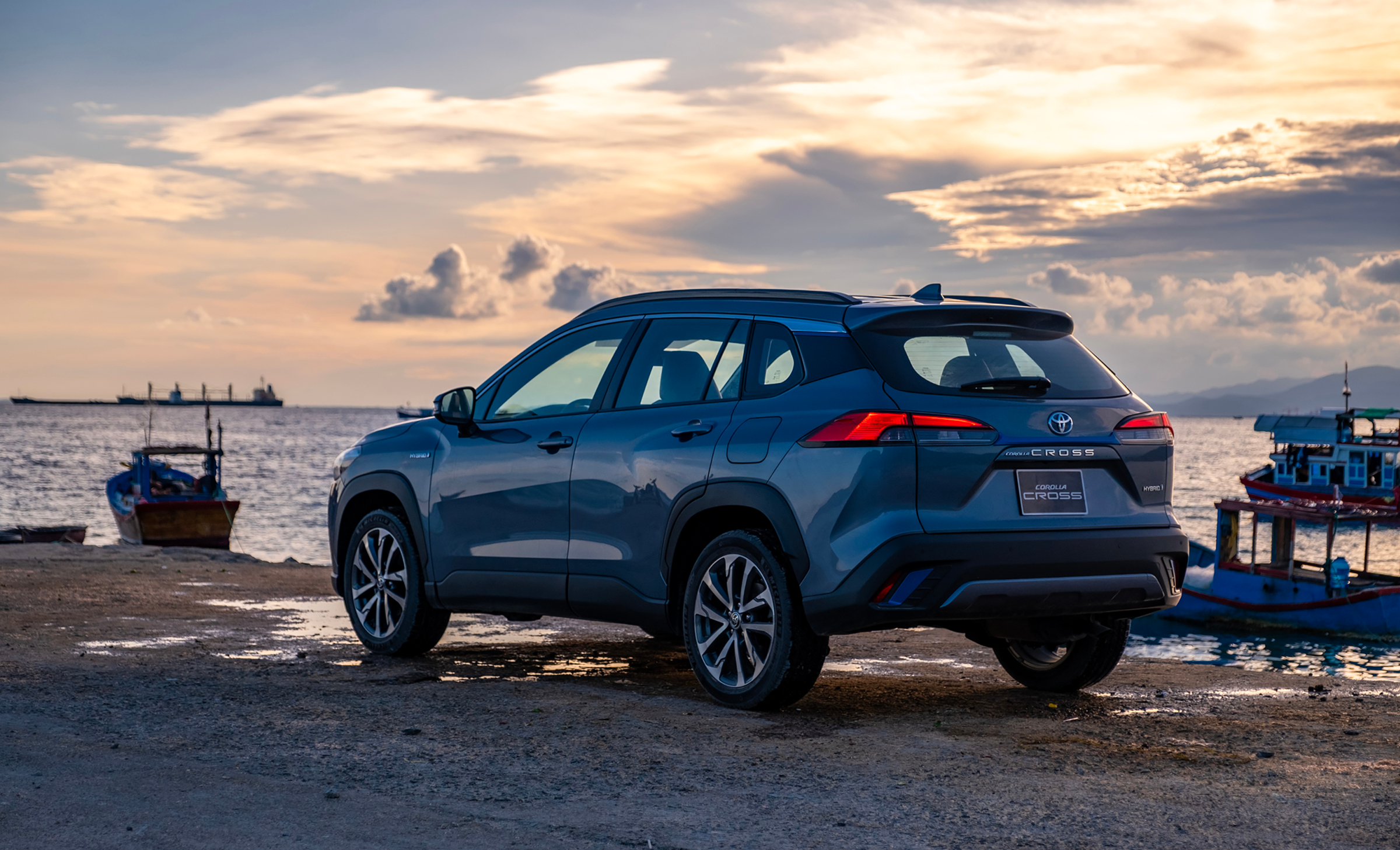 b4dcef_d7498435e11644e7ba9d8727ba4c367cmv2-1 Thiết kế đuôi xe