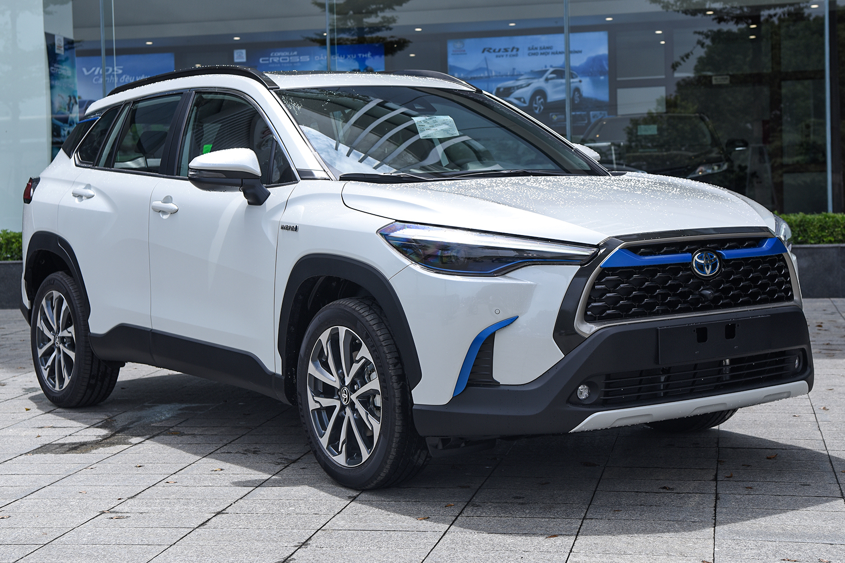 Xe Toyota Cross thiết kế ngoại thất thông số hình ảnh