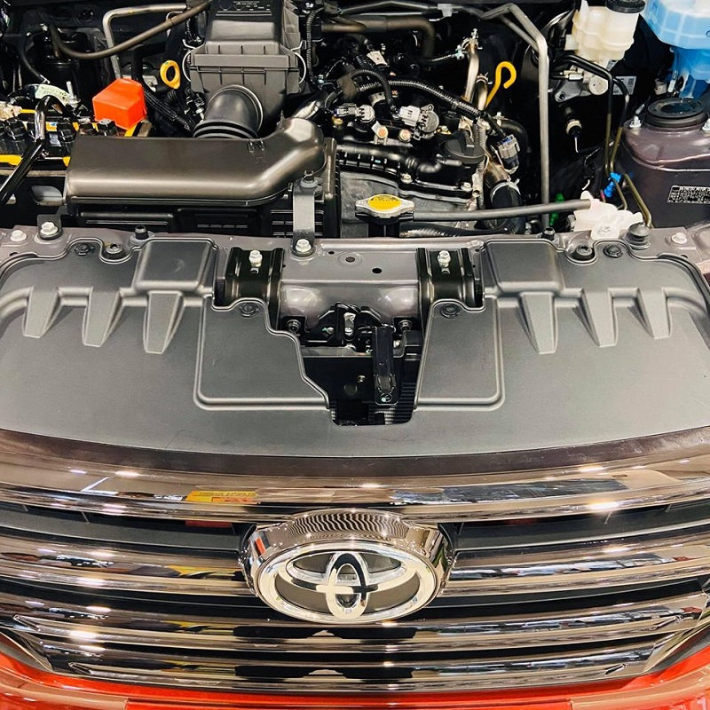 b4dcef_e9c967996e9940f9b0adc92d7db2814cmv2-1 ree