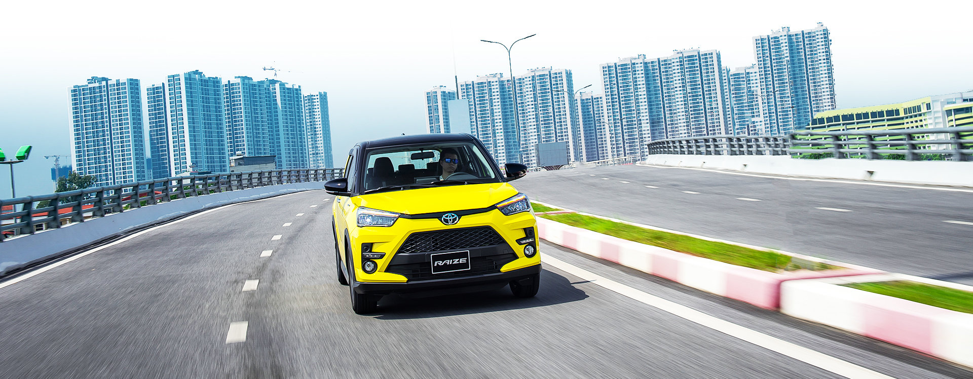 b4dcef_eb26d2e9f33844ca822dc225963fb1a5mv2-5 ree