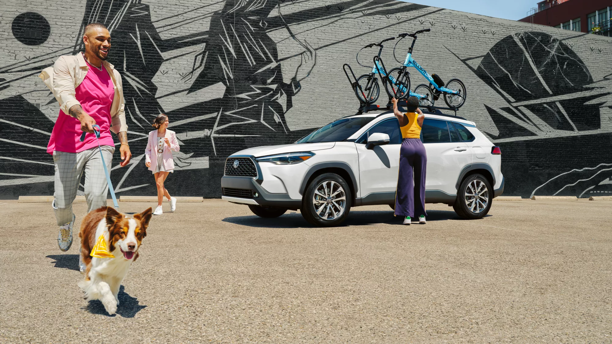 b4dcef_ee2ed64a53ed43319be483c6ed636ad6mv2-1 so-sanh-3-phien-ban-xe-Toyota-cross-2022