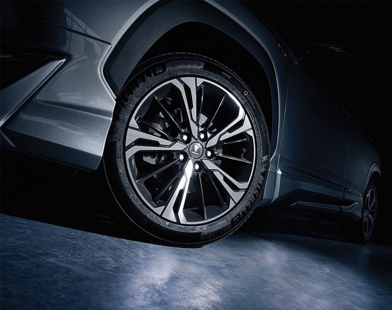 b4dcef_efada0e8280a40ef89ed438199bfa770mv2-1 toyota-corolla-cross-2022-ban-the-thao