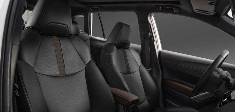 b4dcef_f0b3c29000524fe1a9b286d4deb870a8mv2-1 Ghế ngồi: Thoải mái và linh hoạt