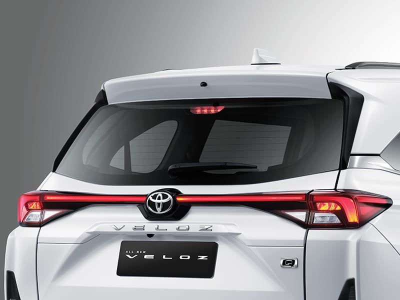 b4dcef_f1058dbf1c474decb37d8a4c47dc5cd5mv2-3 ree