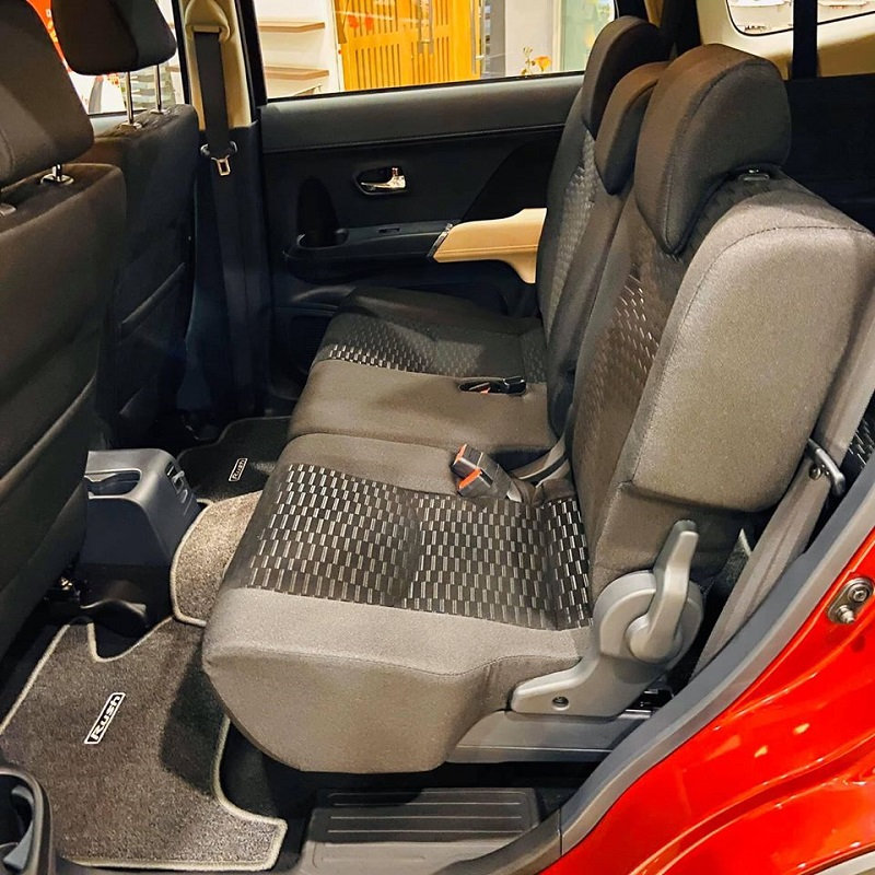 b4dcef_f264e395c72c48d6a48d9db3d9bd747dmv2-1 ree