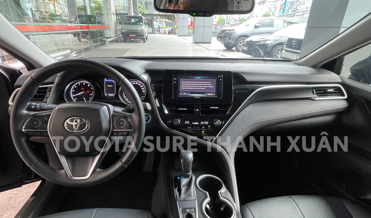 Toyota Camry 2.0G - Ảnh 4