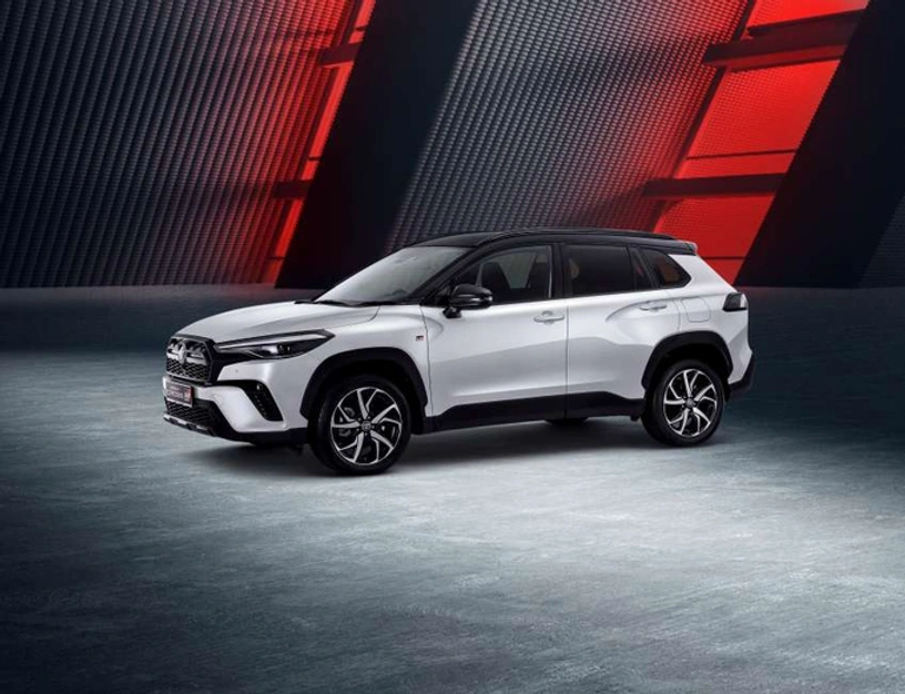 f03d58_1a94127cef4f462ba9b9b4b4483b85a1mv2-1 Corolla-Cross-2023