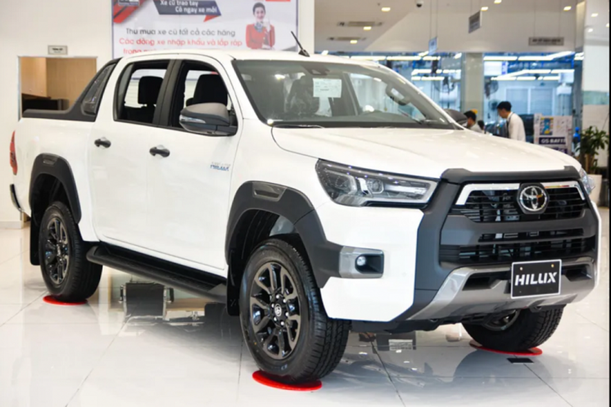 f03d58_348c29c9578d41c8941ea4e14ad112ddmv2-1 Hilux-2023