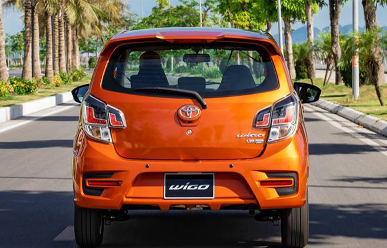 Cụm đèn LED chữ L vừa thể thao cũng đầy ấn tượng