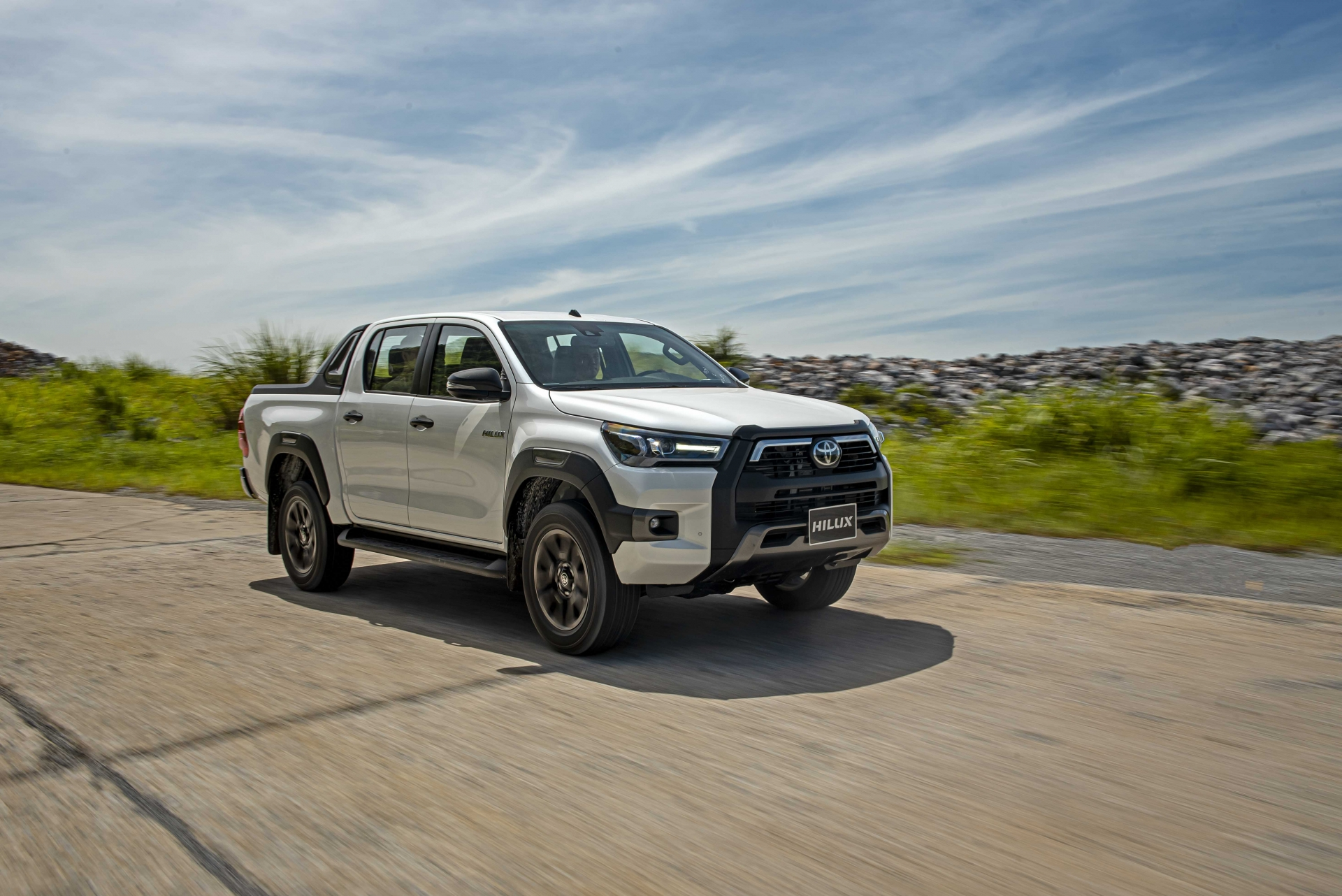 Hilux-2023
