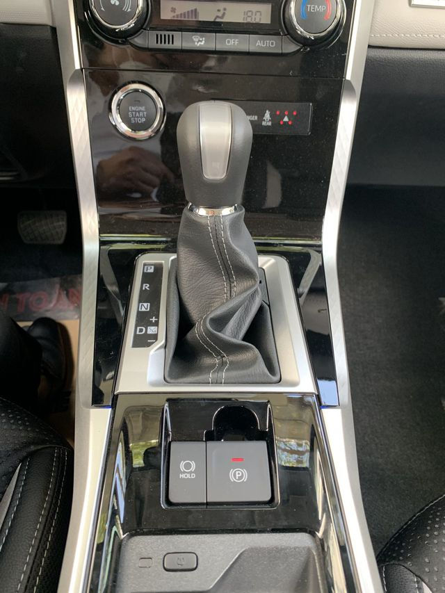 f03d58_bbe600475fe74257b6da394d49397a02mv2-1 Veloz Cross 2023