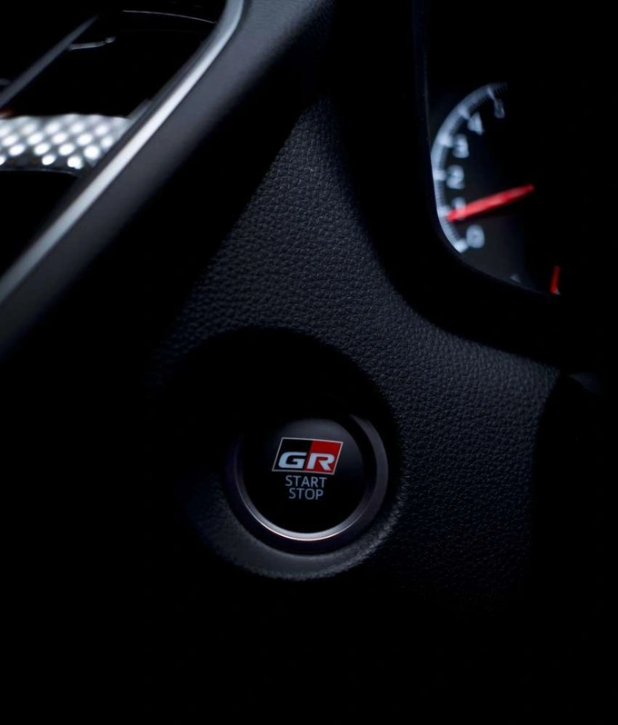 f03d58_fad146dda03d43f89c3e601e8604407dmv2-1 Corolla-Cross-2023