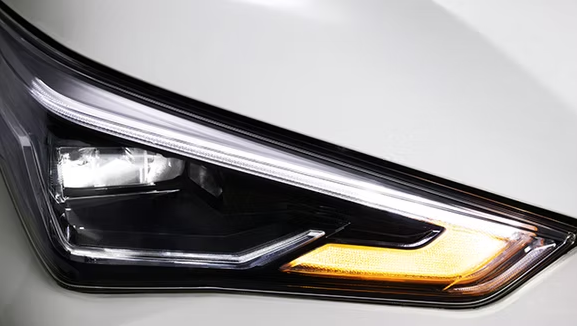 Cụm đèn trước