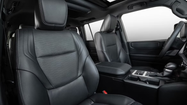 Ghế bọc da Land Cruiser Prado 2025