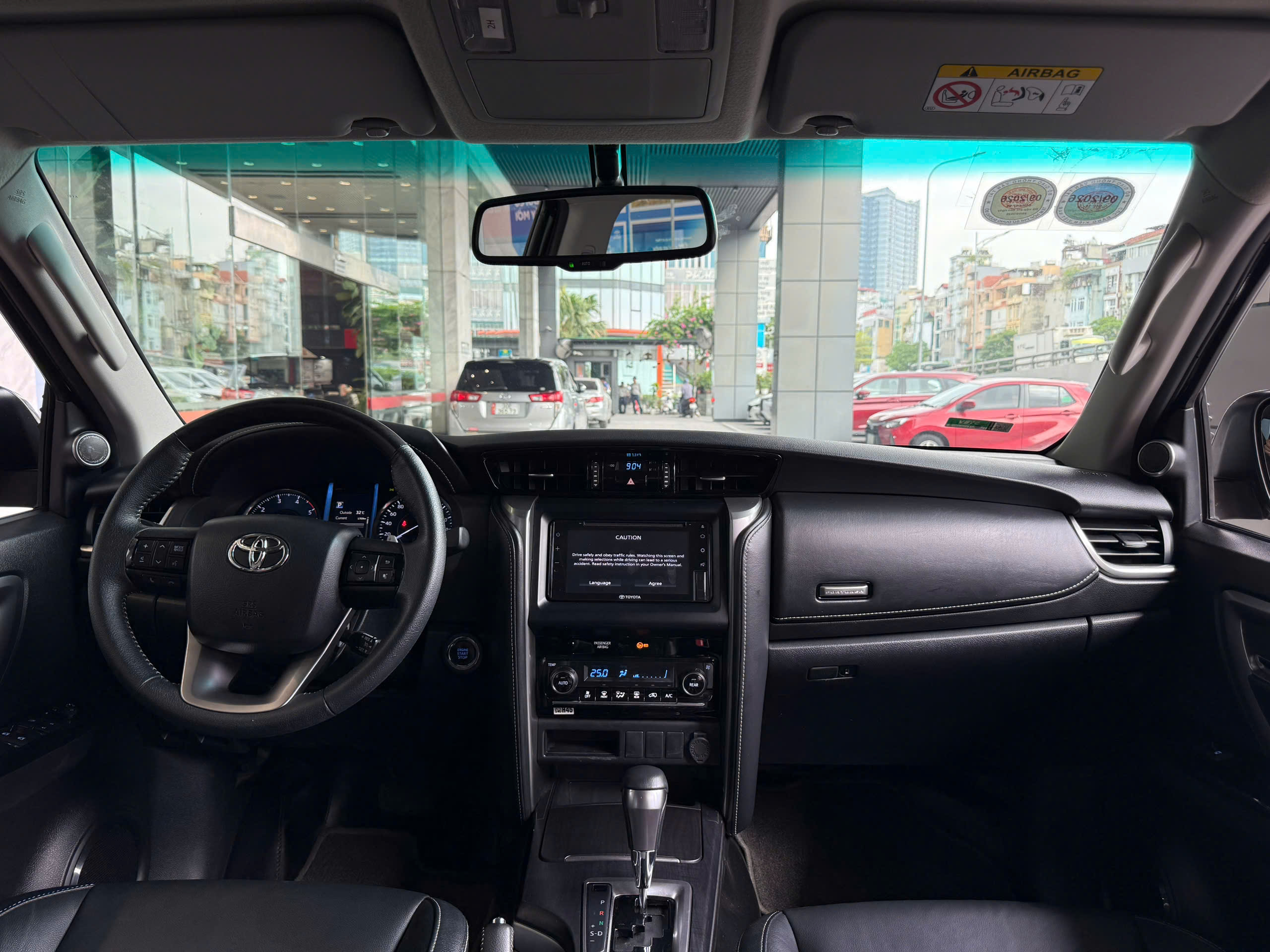 FORTUNER 2022 - 2.4 AT - Ảnh 13