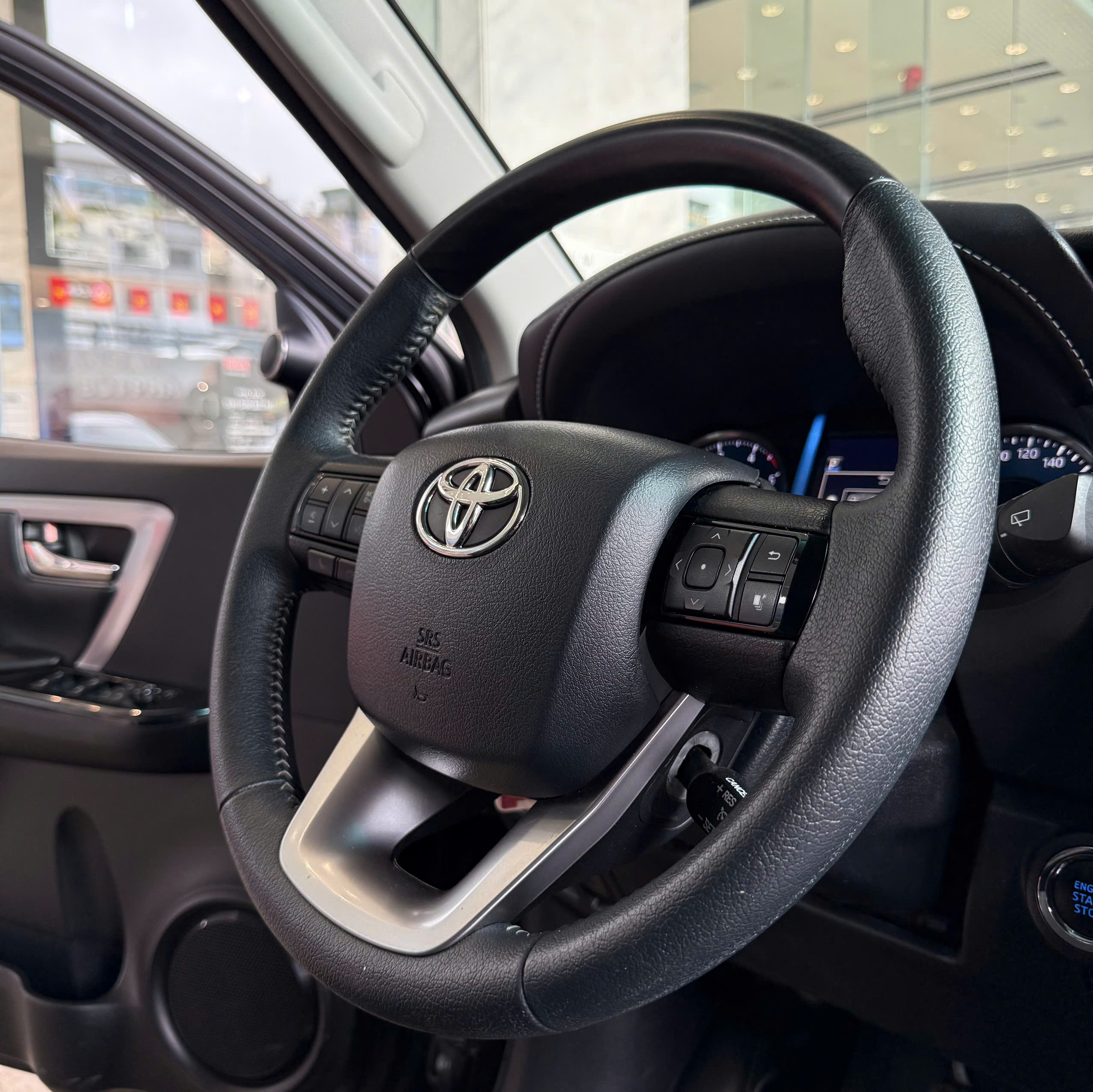 FORTUNER 2022 - 2.4 AT - Ảnh 16
