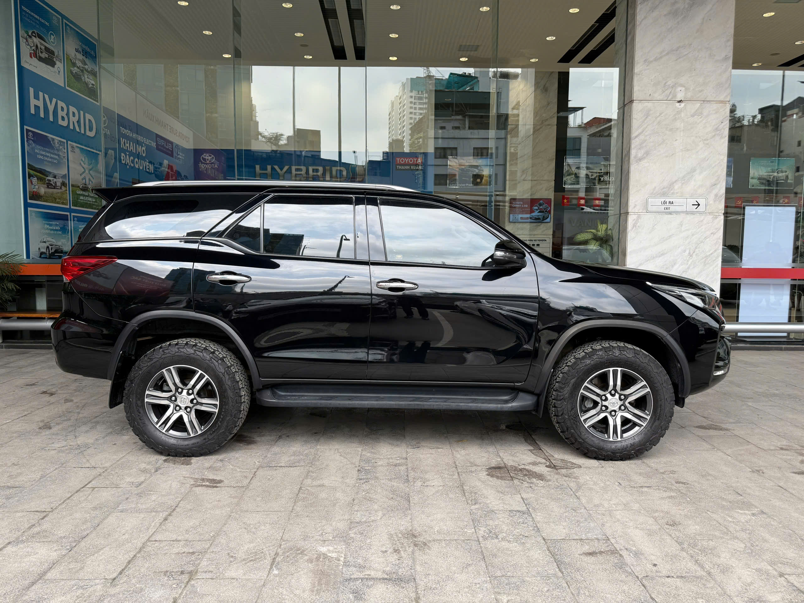 FORTUNER 2022 - 2.4 AT - Ảnh 12