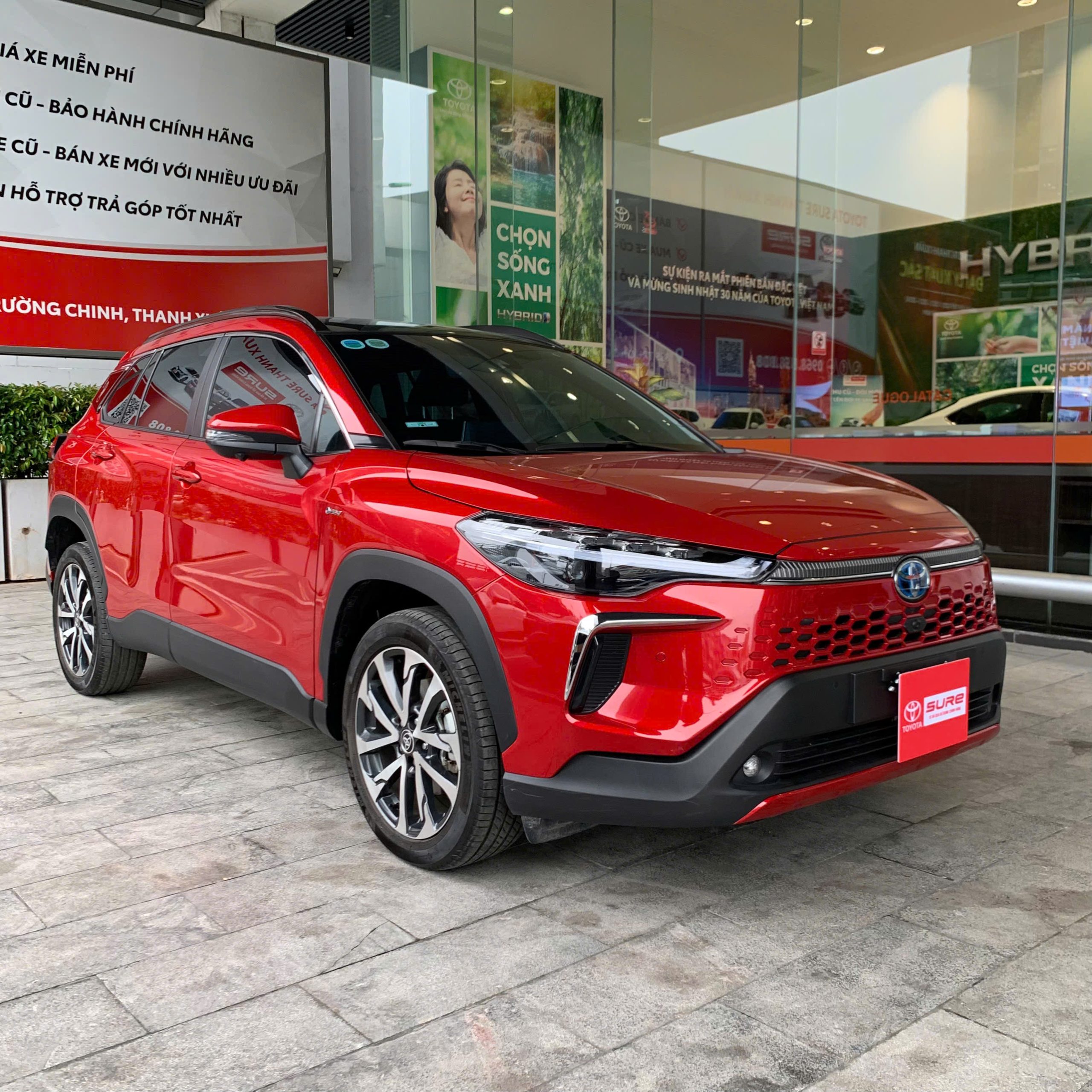 Corolla Cross HEV 2025