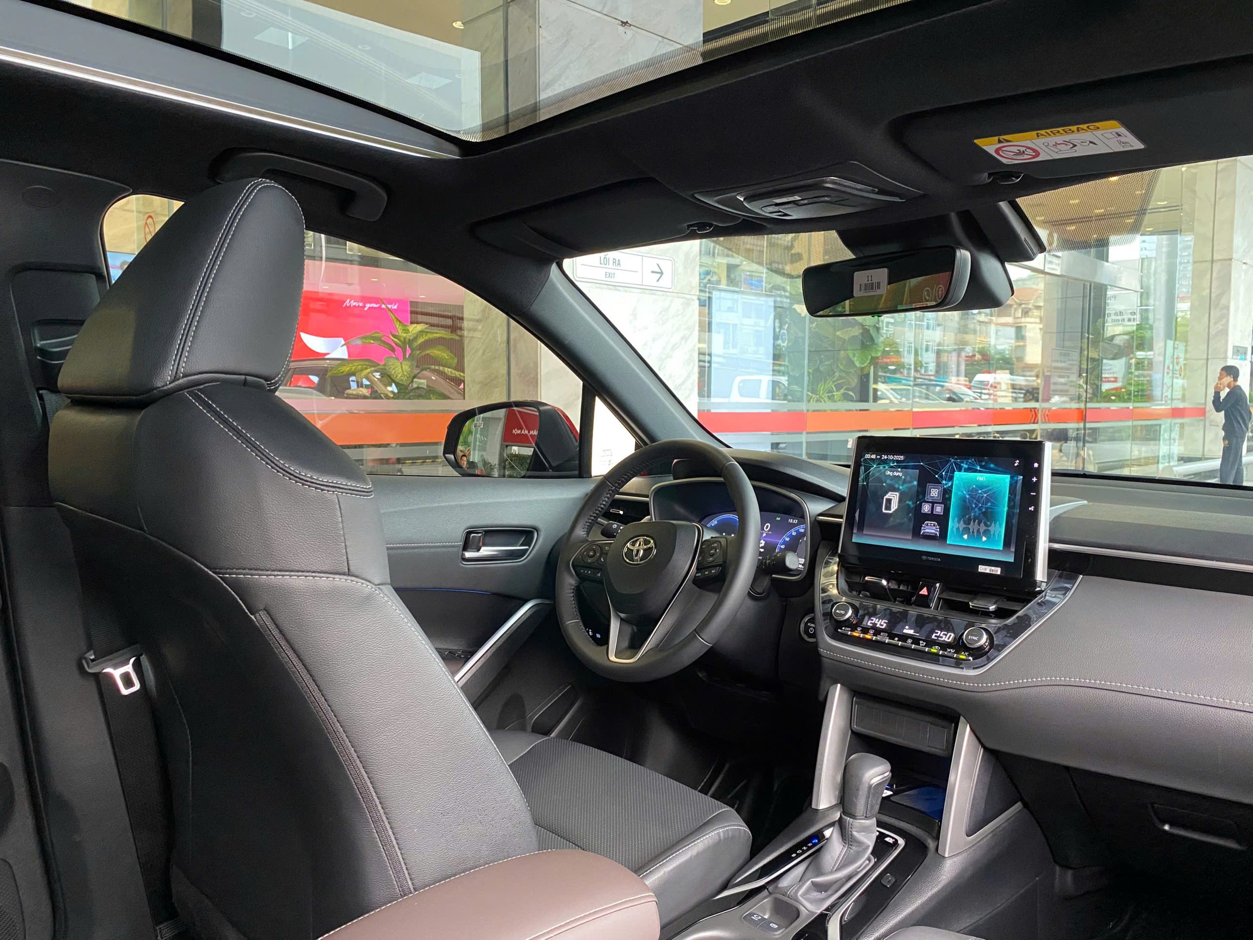 Corolla Cross HEV 2025 - Ảnh 21