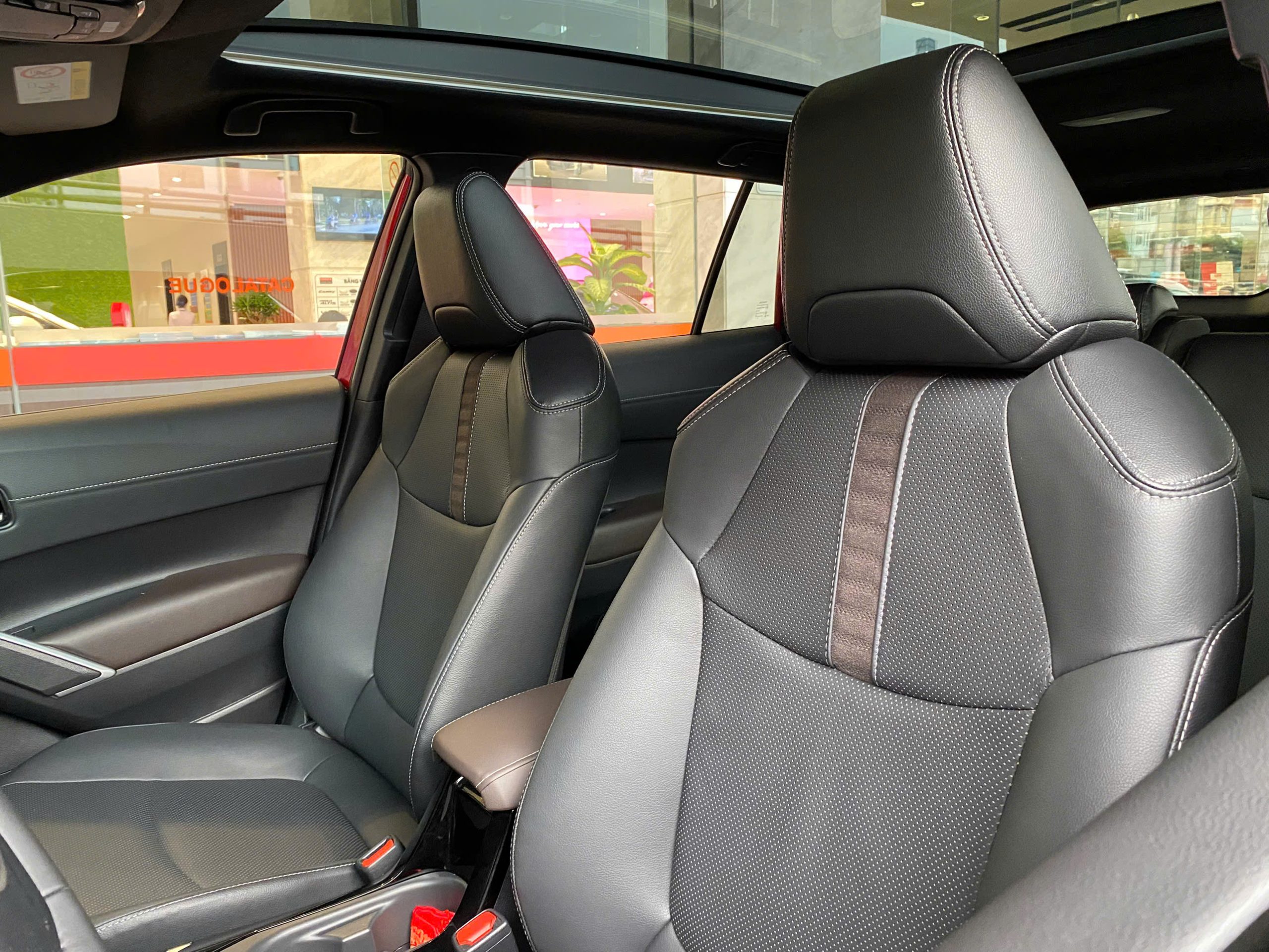 Corolla Cross HEV 2025 - Ảnh 23