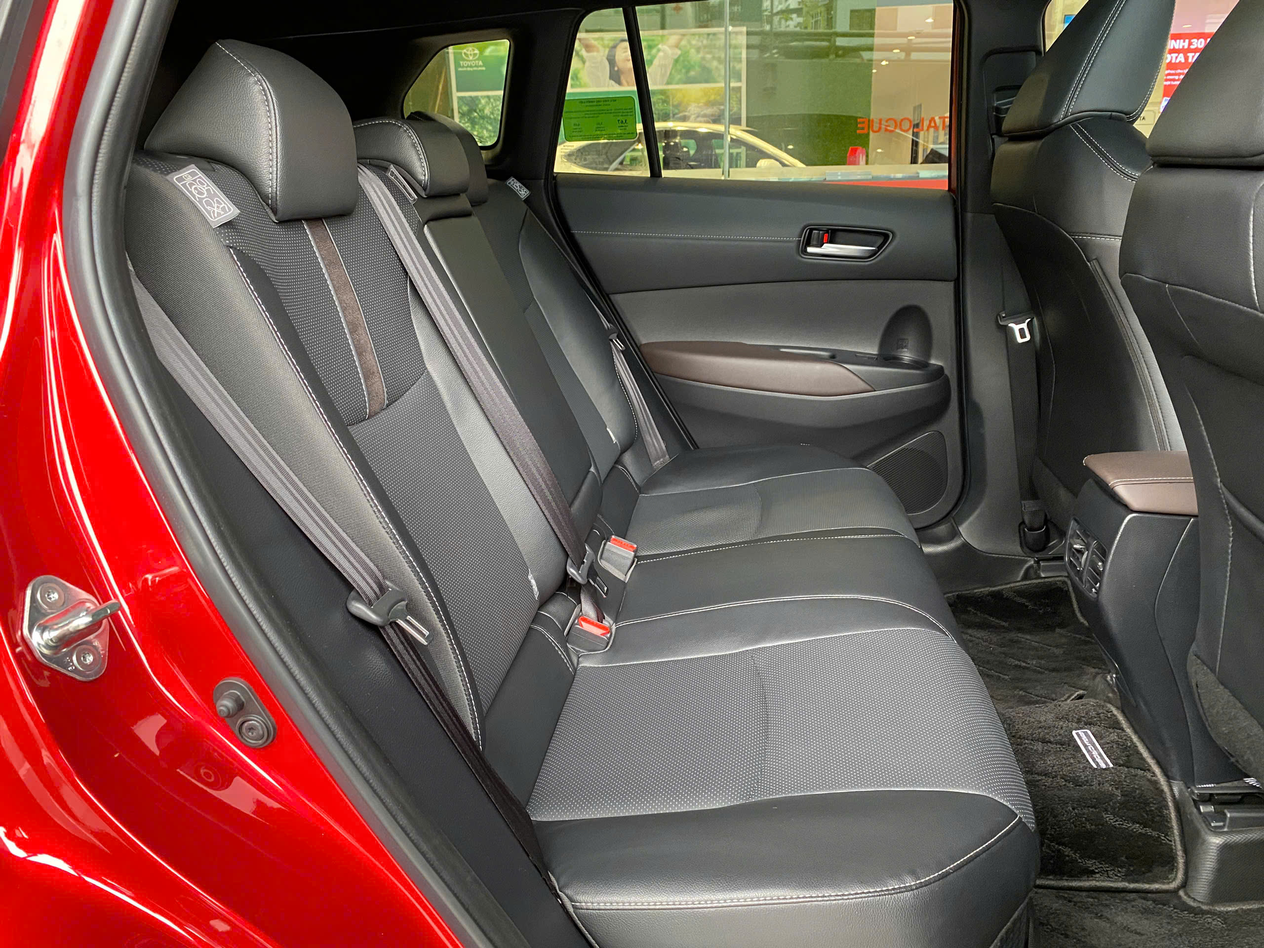 Corolla Cross HEV 2025 - Ảnh 25