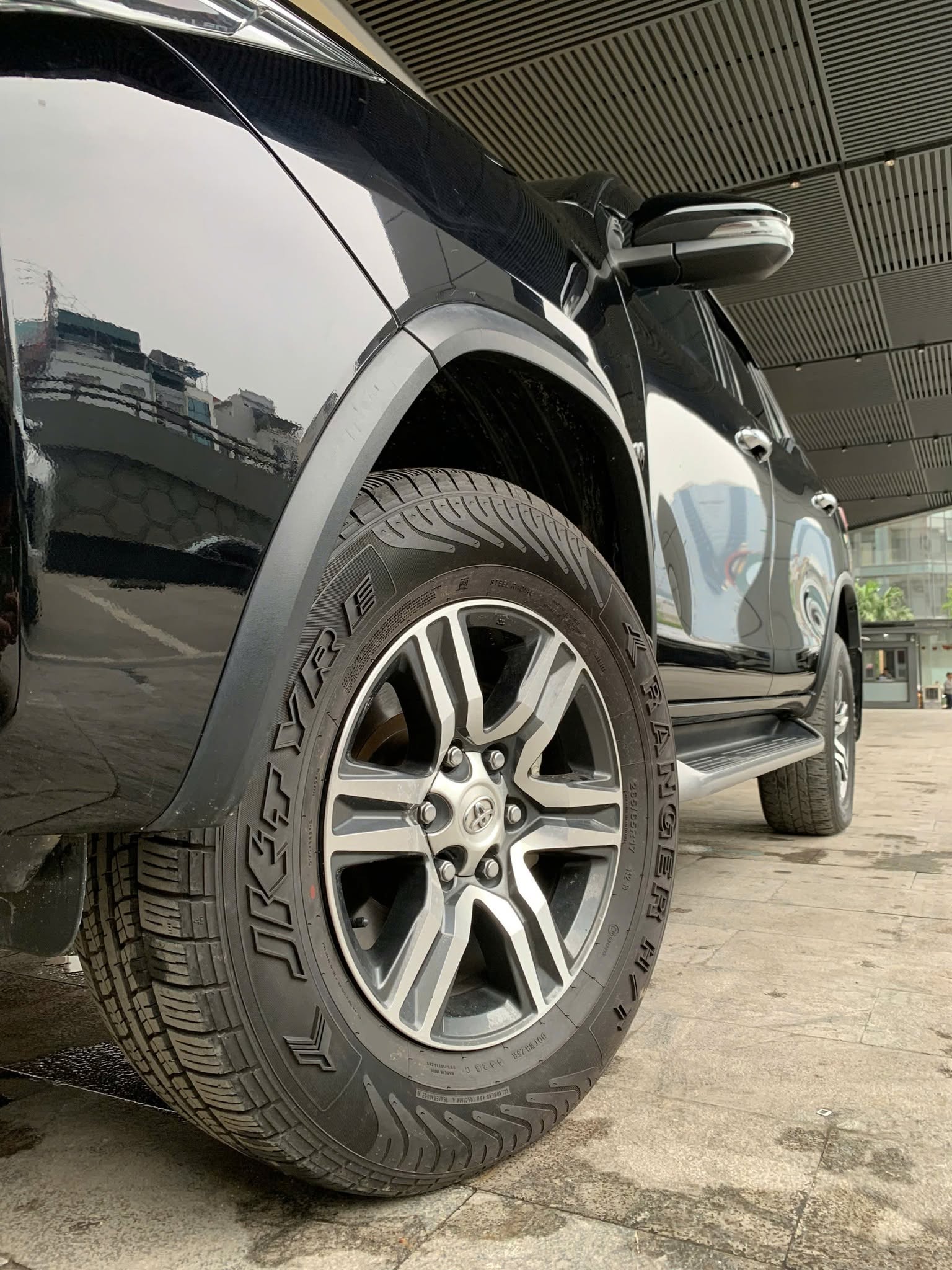 Toyota Fortuner 2022 - 2.4 AT - Ảnh 7