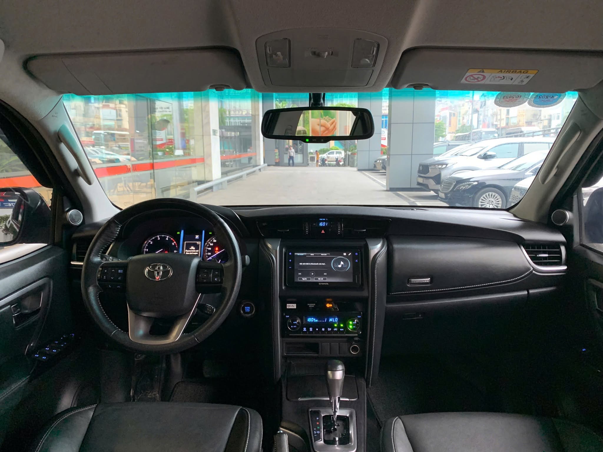 Toyota Fortuner 2022 - 2.4 AT - Ảnh 14