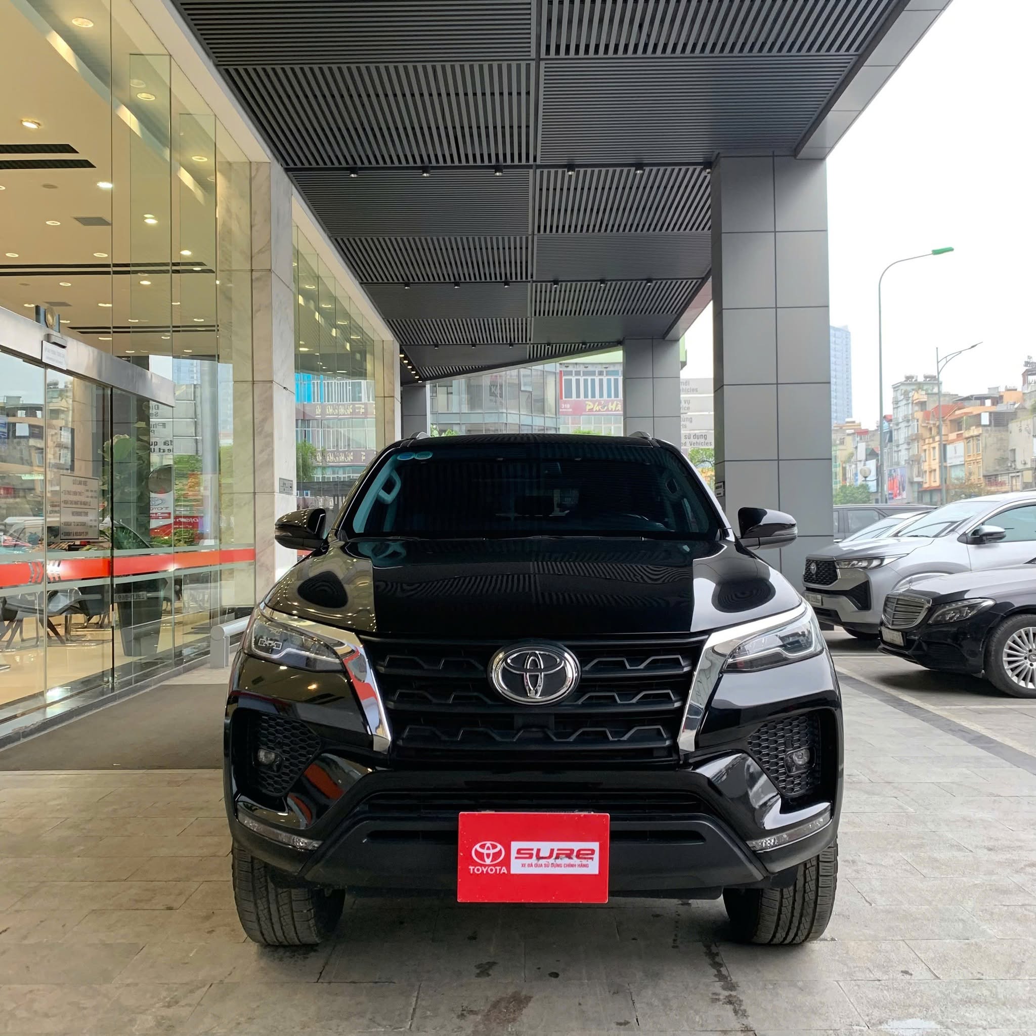Toyota Fortuner 2022 - 2.4 AT - Ảnh 3