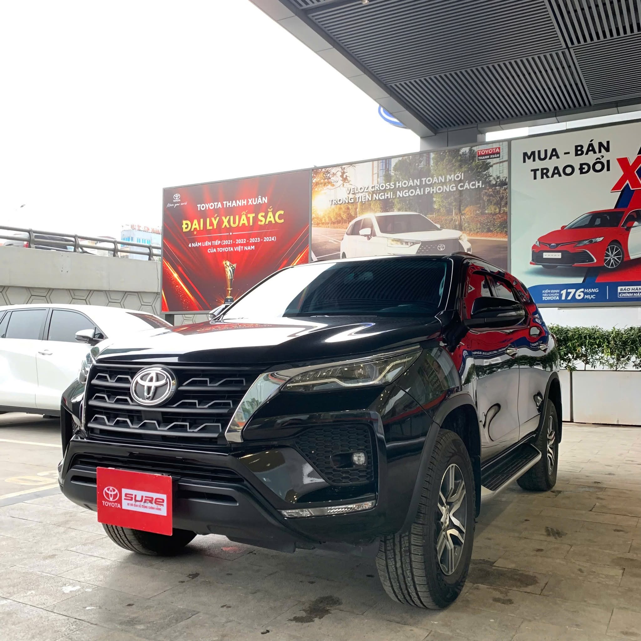Toyota Fortuner 2022 - 2.4 AT - Ảnh 4