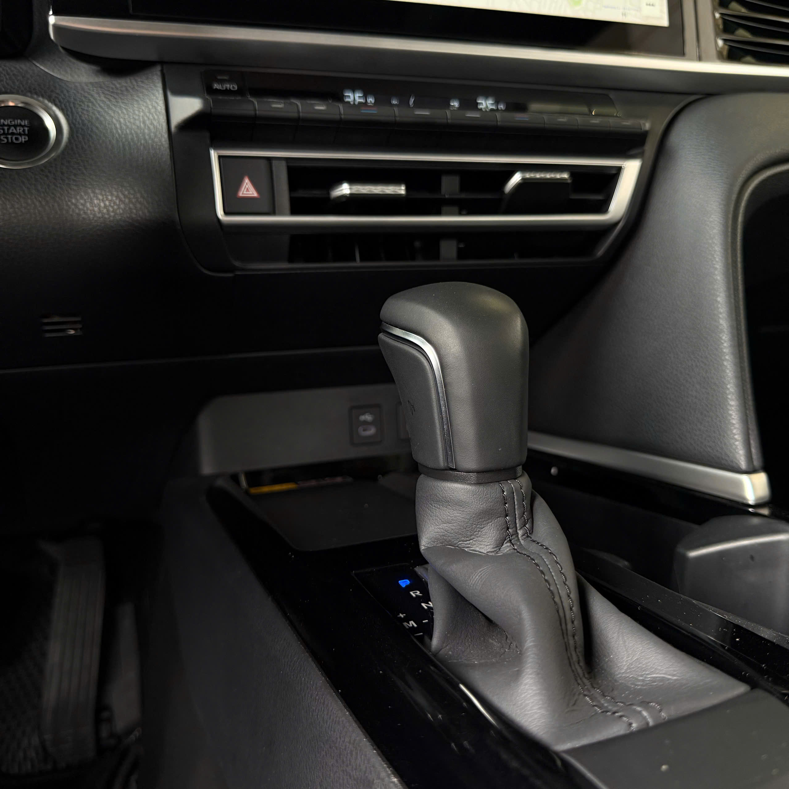 Toyota Camry 2.0Q 2025 - Ảnh 22