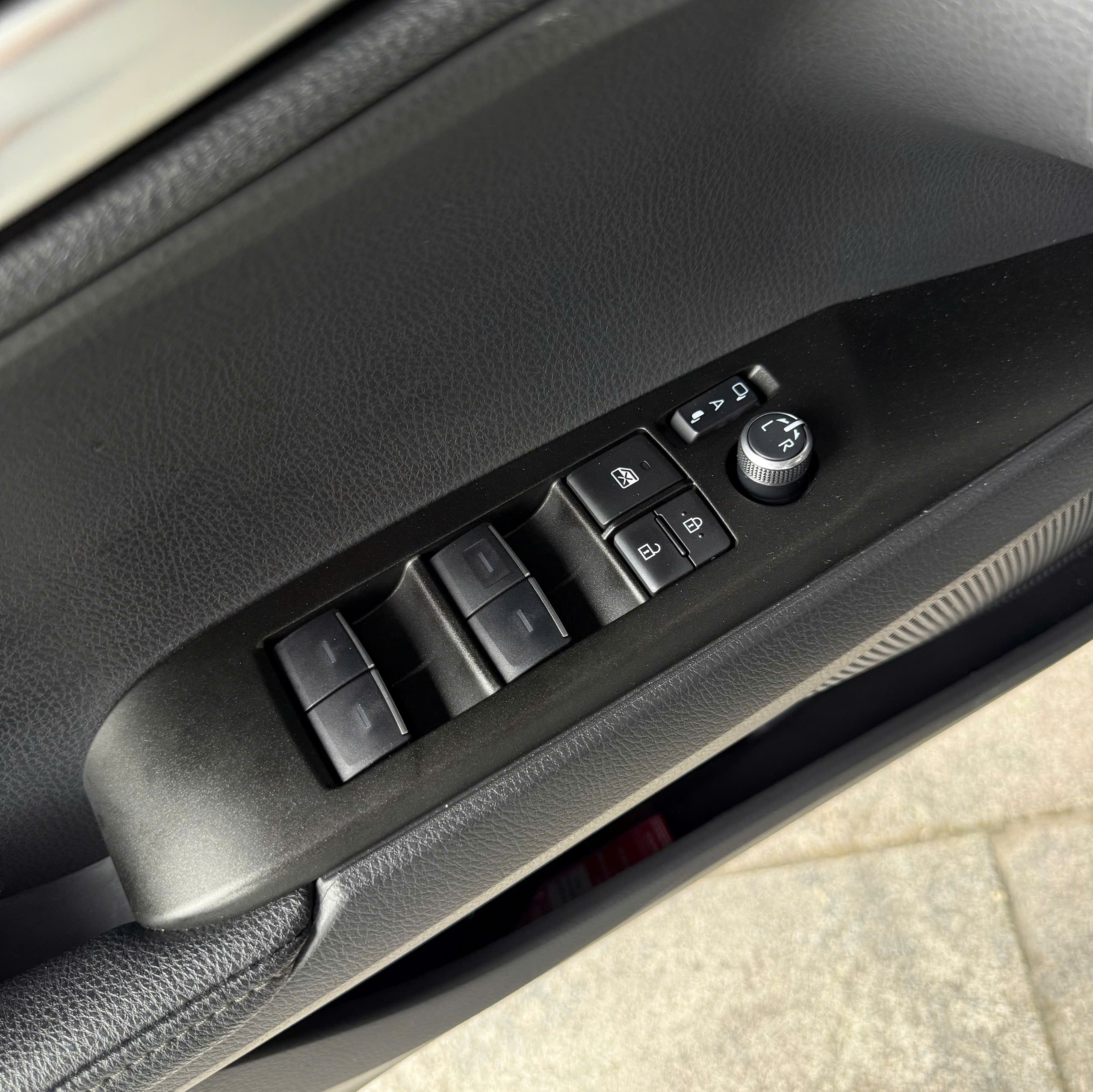 Toyota Camry 2.0Q 2025 - Ảnh 20
