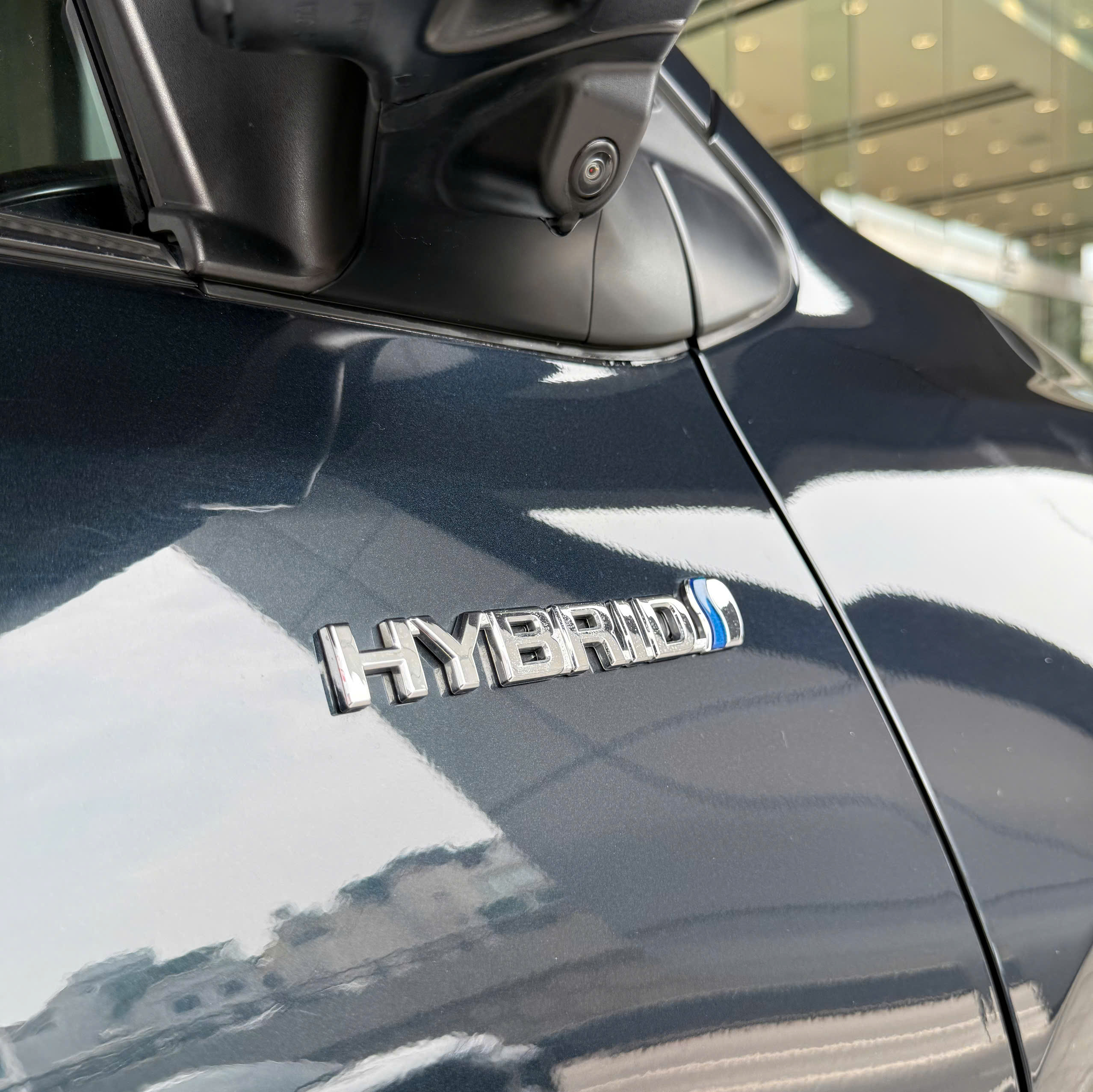 Innova Cross Hev 2025 - Ảnh 2