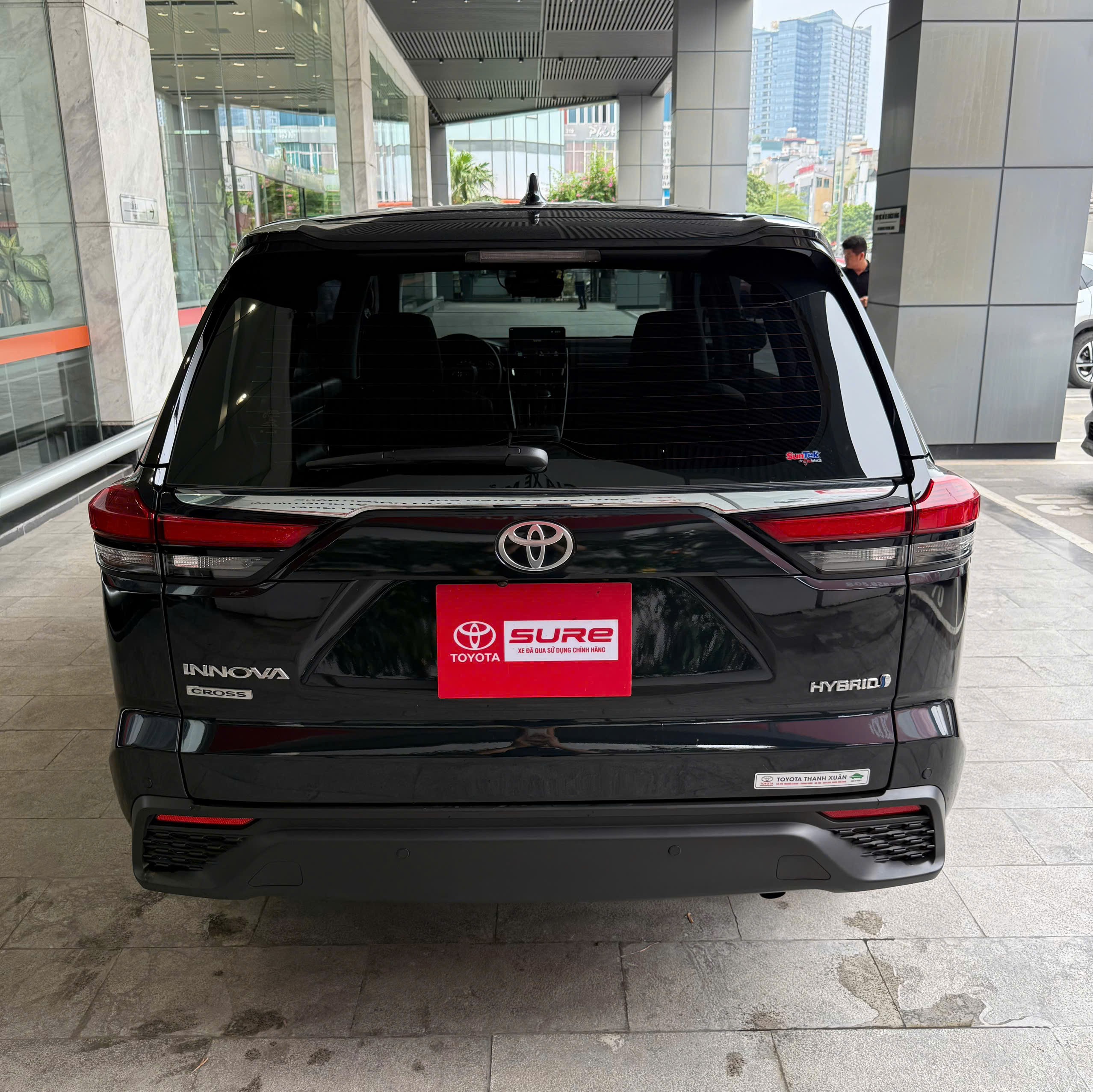 Innova Cross Hev 2025 - Ảnh 12