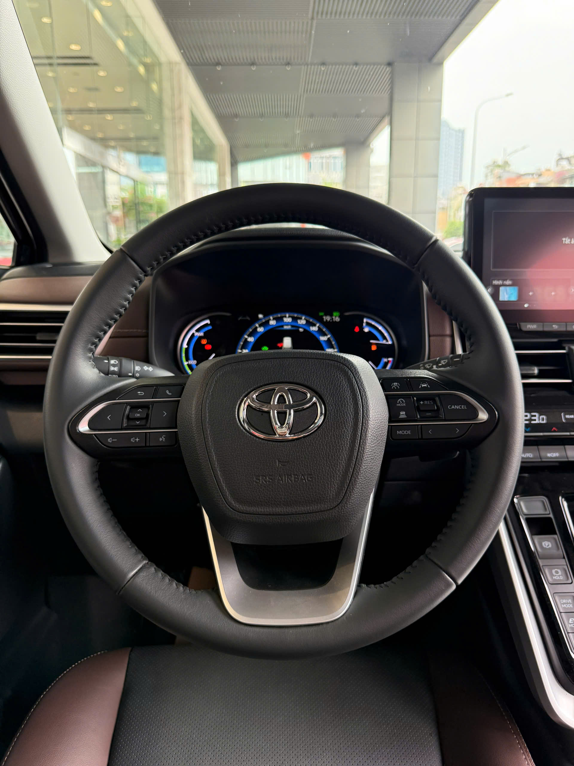 Innova Cross Hev 2025 - Ảnh 21