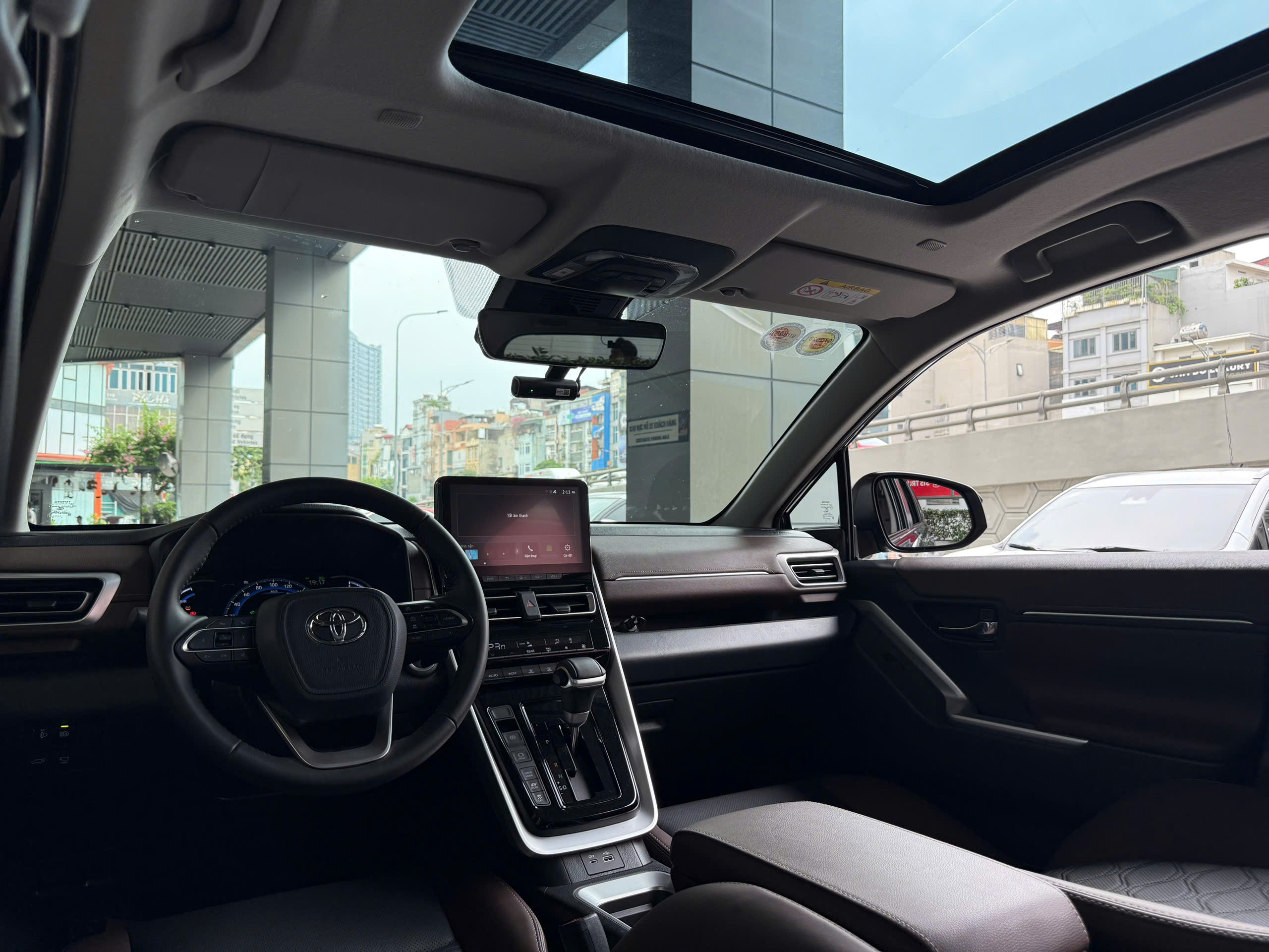 Innova Cross Hev 2025 - Ảnh 20