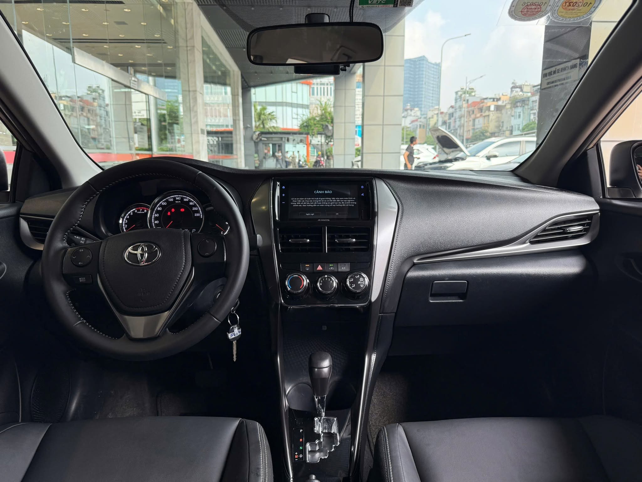 Vios E-CVT 2025 - Ảnh 9
